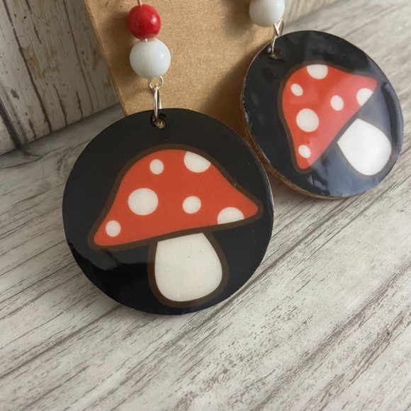 Mushroom Earrings Retro Black Red White Round 2” Dangle Bead French Wire Silver - Picture 8 of 10